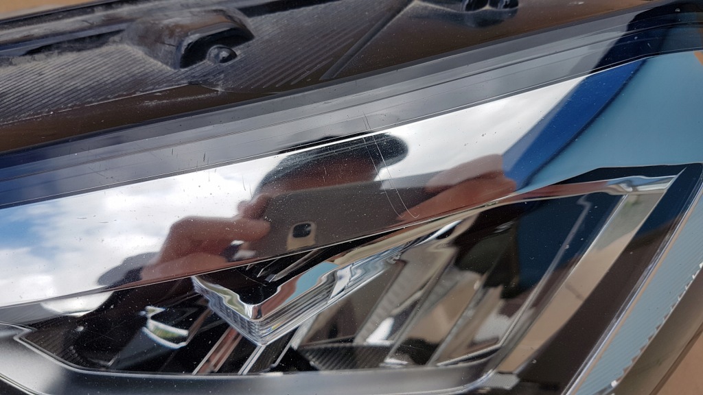 фото №10, Лампа перед ліва vw touran iii full led