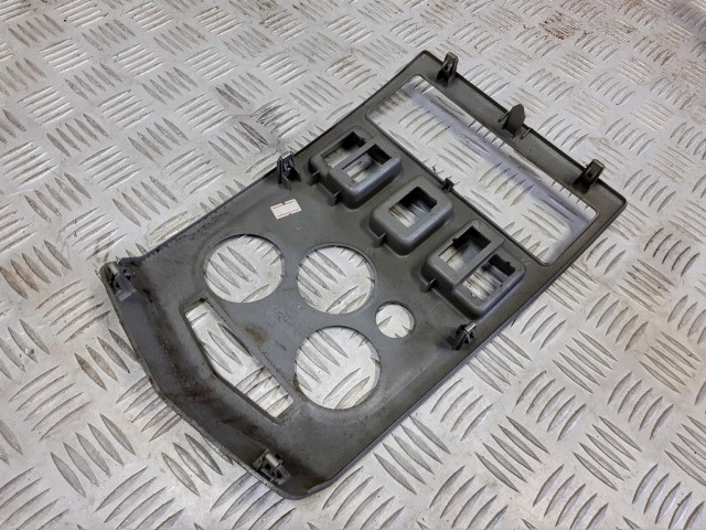 фото №9, Панель средний рамка радио воздуховод dacia logan i