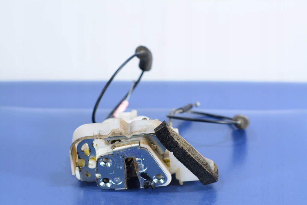 фото №3, Subaru forester iii sh замок левый задний 2 pin