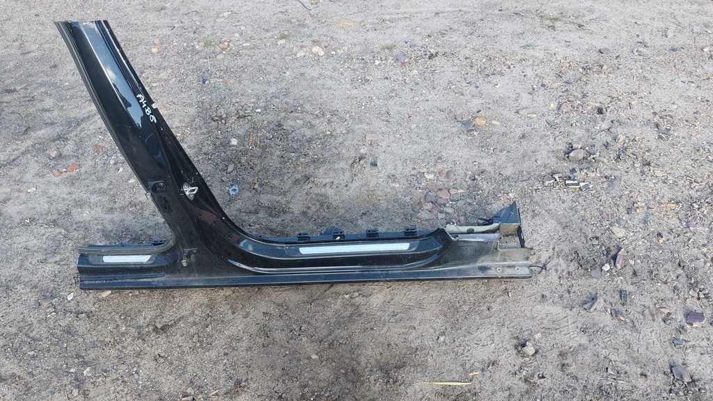 фото №1, Audi a4 b8 поріг блок двигуна правий ly9b