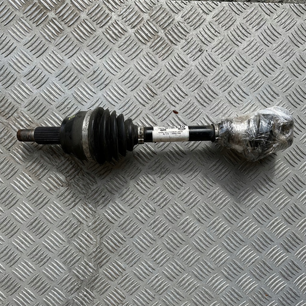 фото №1, Приводной вал передняя левая range rover evoque 2.0d