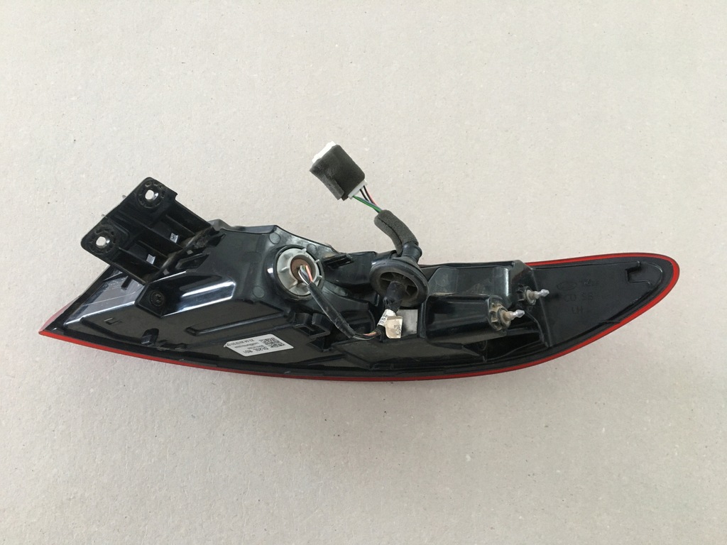 фото №8, Kia proceed 18- лампа левая задняя левый задняя с крыла 92401j7200 europa