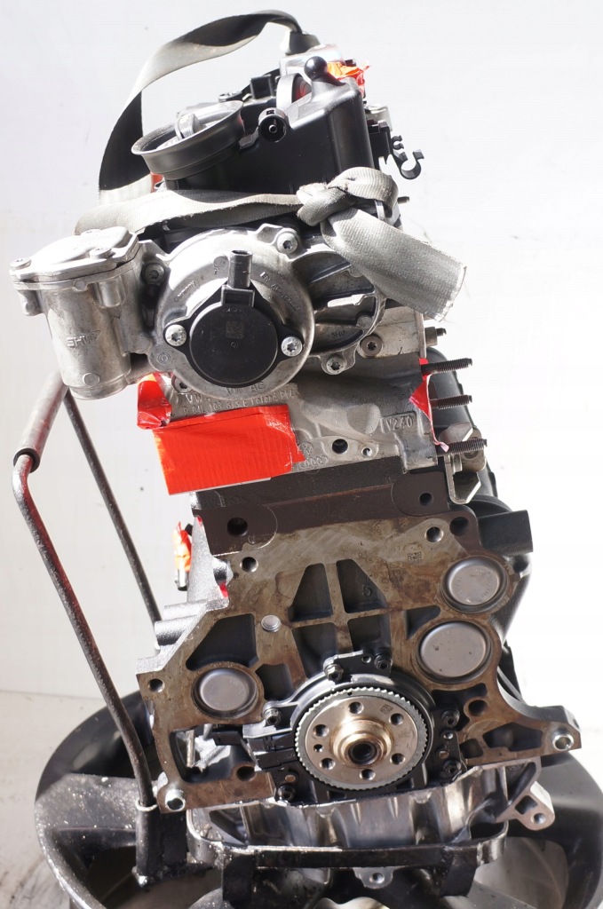 фото №3, Двигатель двигатель vw golf vii t-roc passat 2,0 tdi dgc