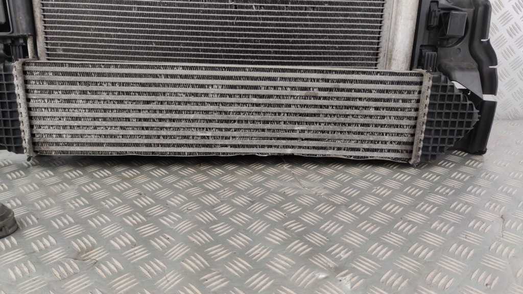 Радиатор комплект радиатор вентилятор volvo v60 2013-2018 1,6 t3 t4 s60 2 Доставка