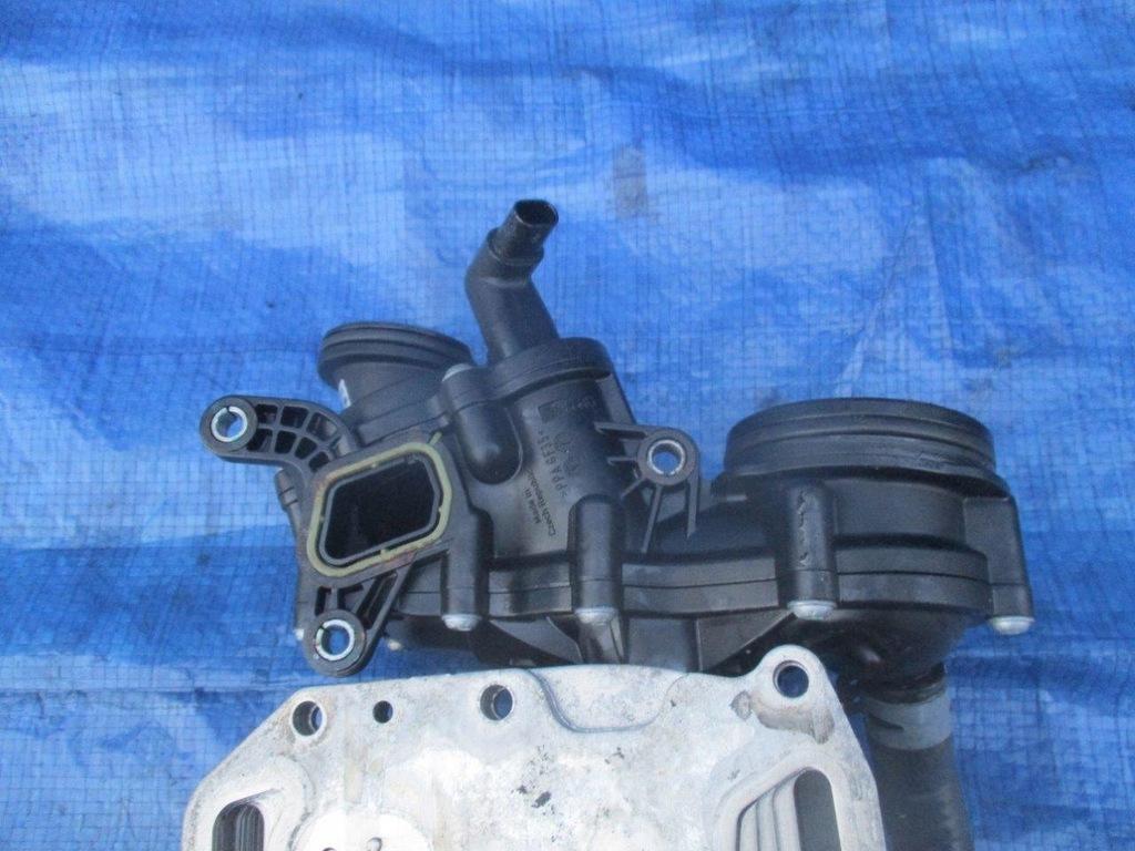 фото №1, Audi q7 a6 c7 touareg ii 3.0tdi корпус термостата