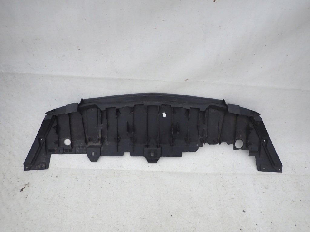 фото №1, Mercedes gla x156 13- плита бампера перед