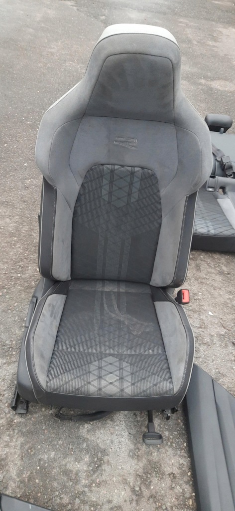 фото №11, Сидіння лівий правий перед заднє сидіння обшивки двері uk golf viii r-line