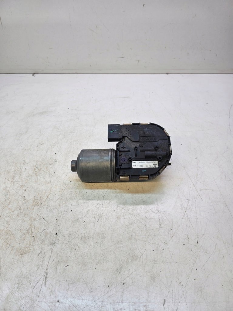 фото №1, Моторчик дворник перед audi a6 c7 4g1955119