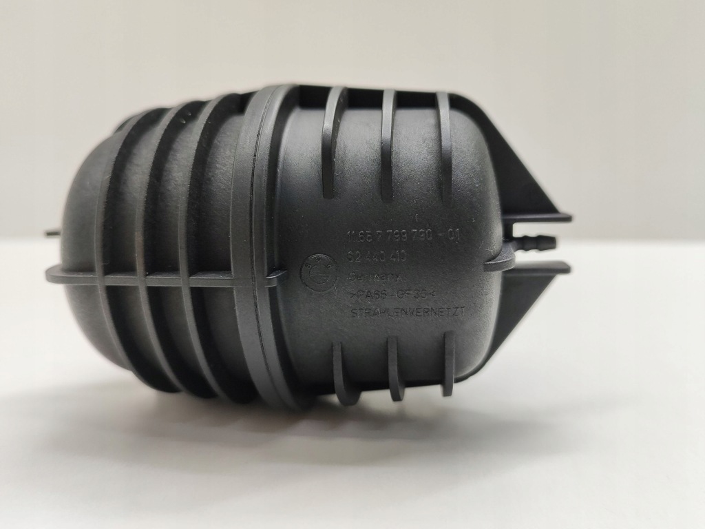 Купити Bmw 5 e60 e61 2009 з передній вакуумний бак повітря