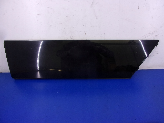 фото №1, Mazda 5 накладка направляющая дверь правый задняя