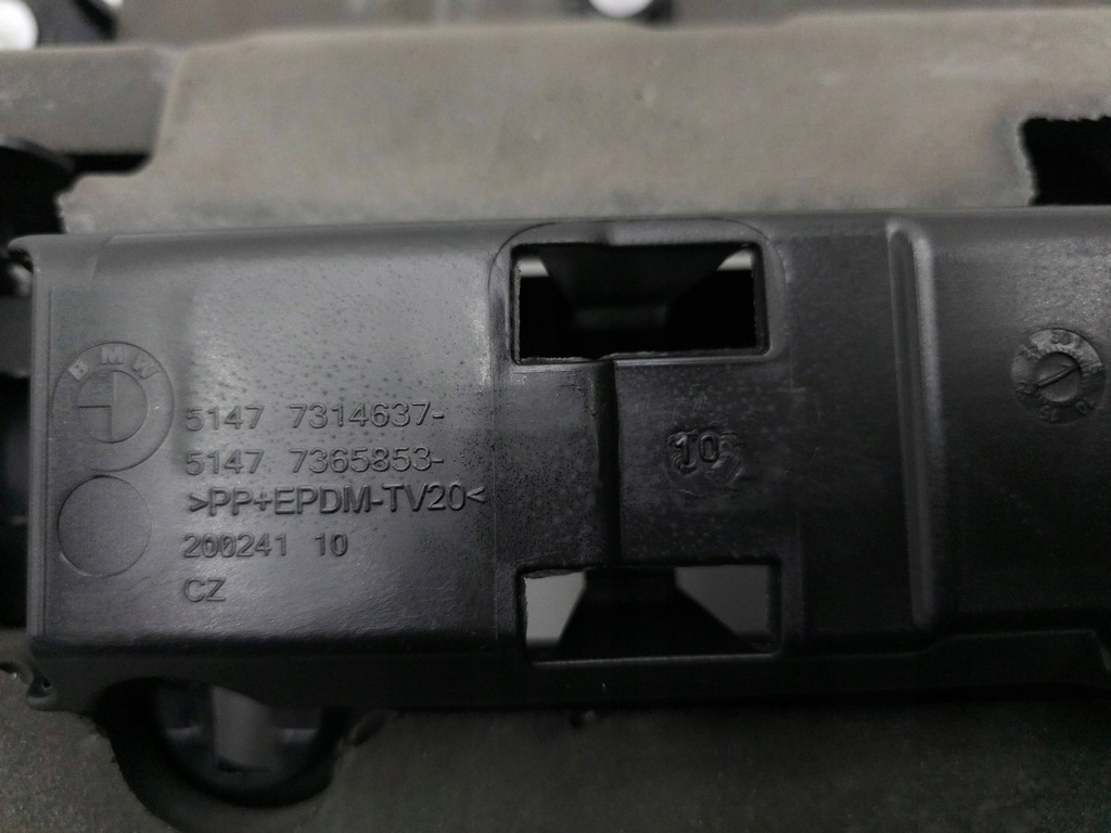 фото №8, Bmw 4 f36 gran coupe 2018 оббивка багажника / комплект