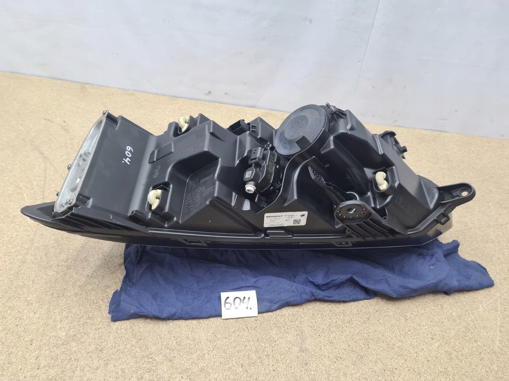 фото №10, Лампа права перед dacia sandero iii 3