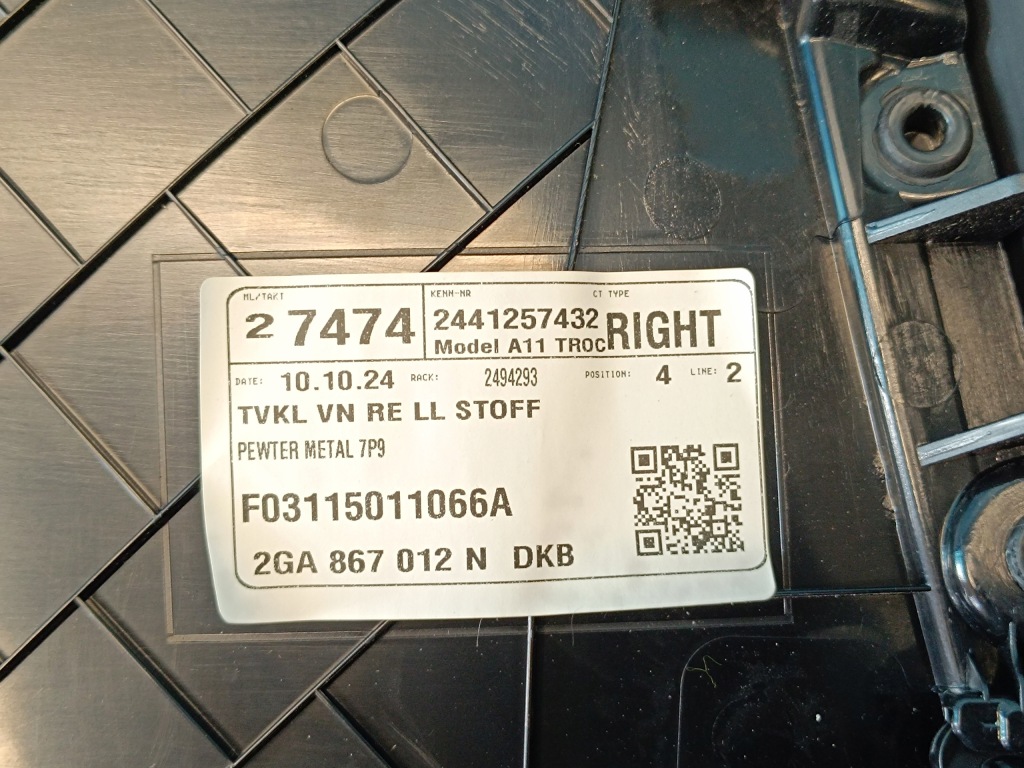 фото №7, Vw t-roc lift 1.5 tsi 110kw 2025 r обшивка двері правий перед 2ga867012n