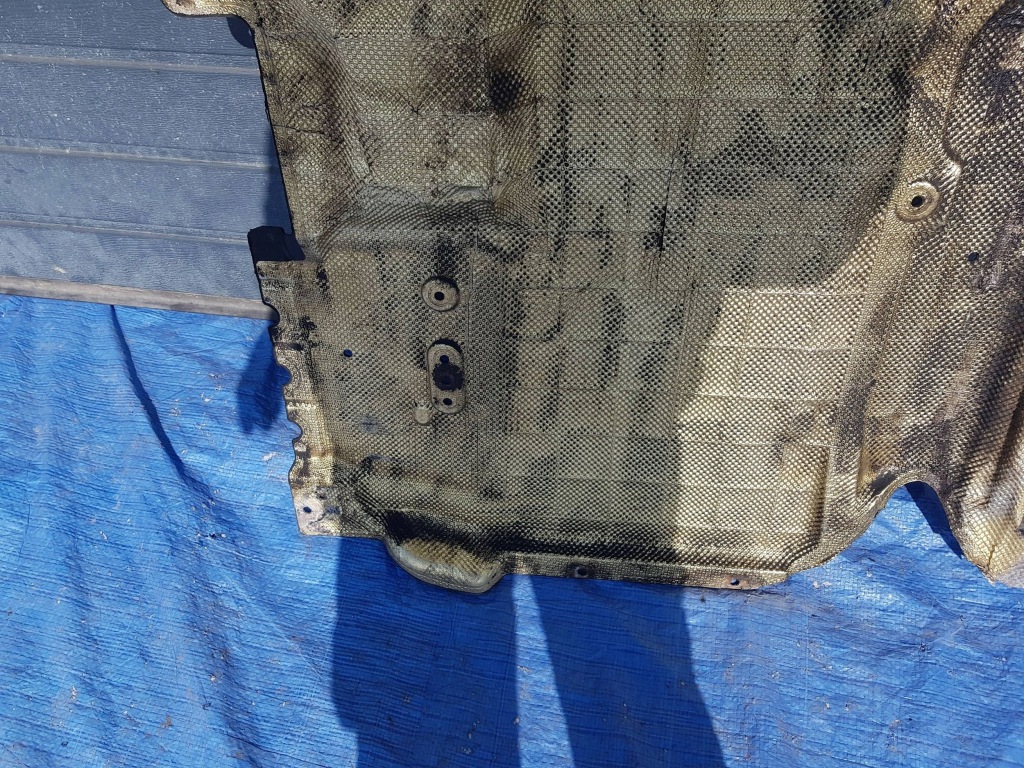 Mercedes e klasa w212 накладка плита под двигатель a2125202723 Оригинал