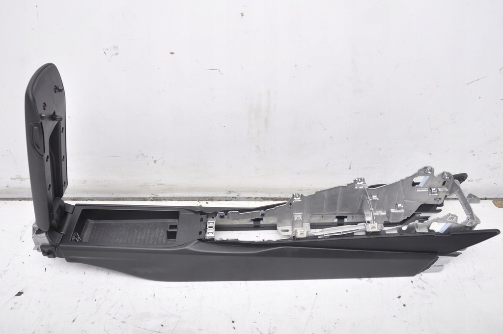 фото №12, Porsche 911 991 50th anniversary edition перехідник салону сидіння