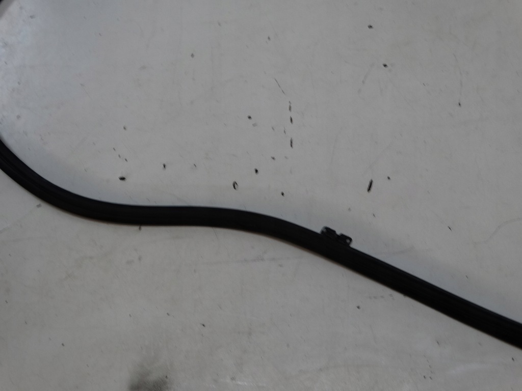 фото №7, Прокладка крышки багажника kia carens iv 15r.