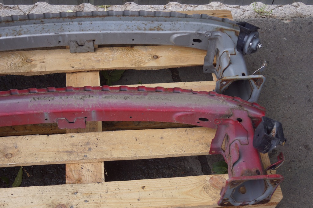 фото №10, Mazda 3 03-08 балка бампера перед