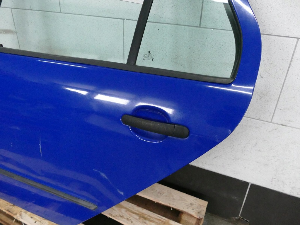 фото №7, Skoda fabia i hb дверь левый задняя левая задние 4590 5-дверь