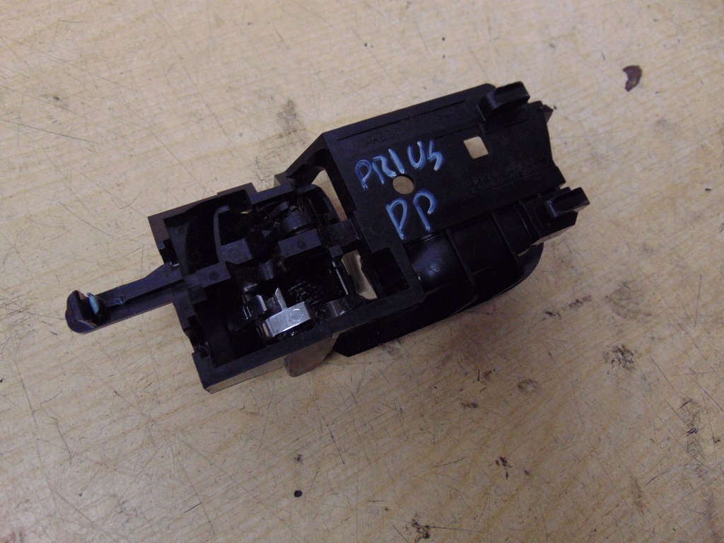 фото №7, Ручка внутрішня двері права перед toyota prius ii 2002- 69205-47020