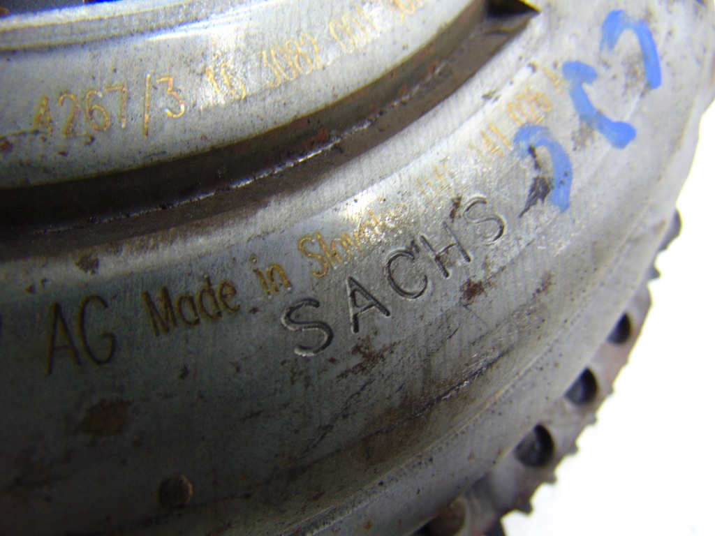 фото №10, Volkswagen оригинальный номер 04e141026a колесо сцепление