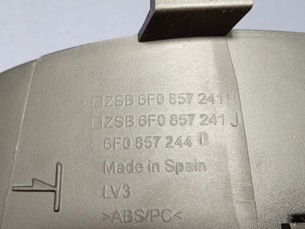 фото №4, Seat arona защита рамка спидометра 6f0857241