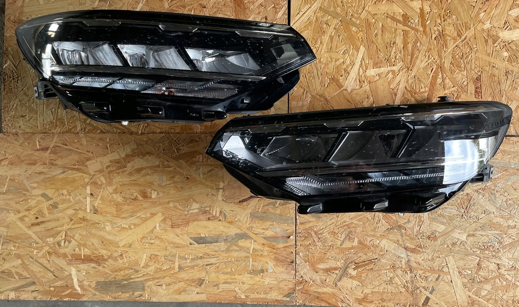 фото №1, Лампа права ліва комплектна passat b8 lift 5tyś km
