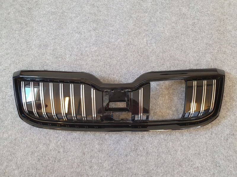 фото №14, Skoda superb iii lift 3v0 решётка радиатора 18r+