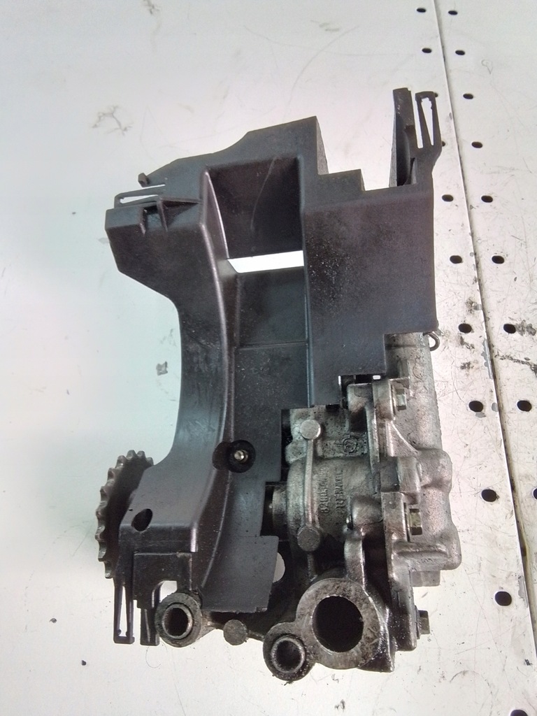 фото №4, M10 насос оливи opel vivaro 2.0d 8200345757