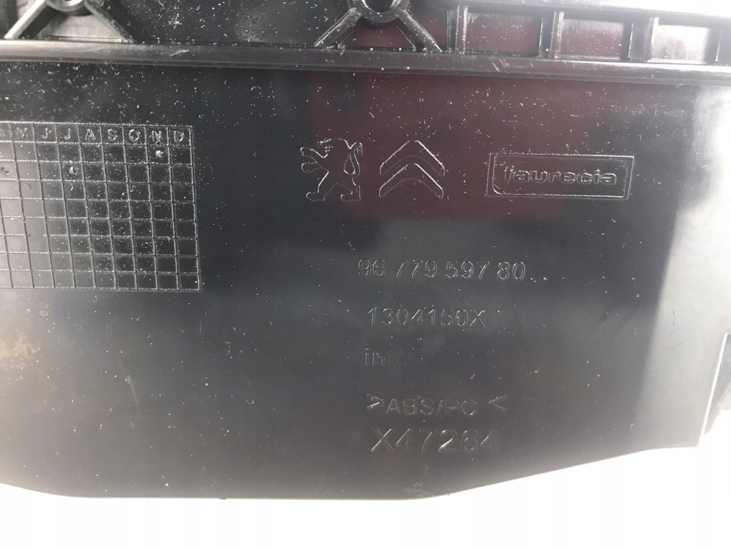 фото №4, Peugeot 308 ii t9 кронштейн рамка кронштейн радио 13-