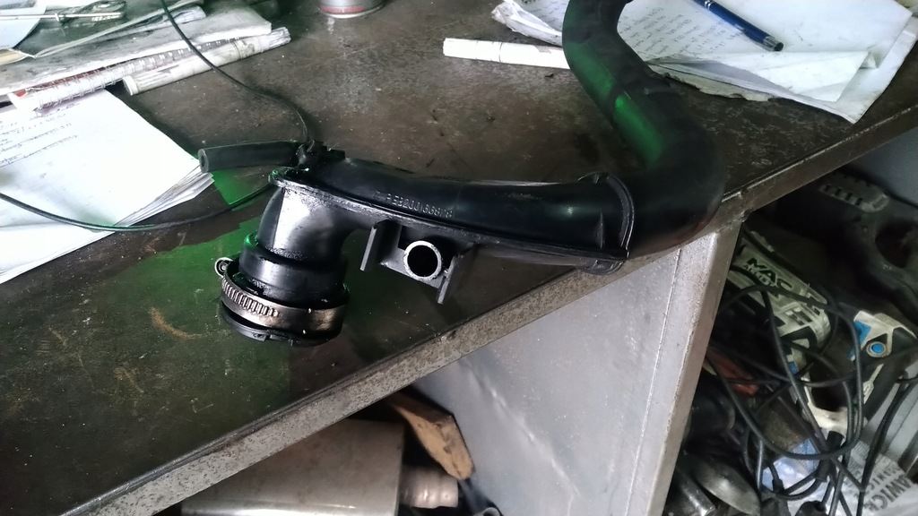 фото №3, Megane ii 1.5 dci - труба повітрозабірник 8200166828