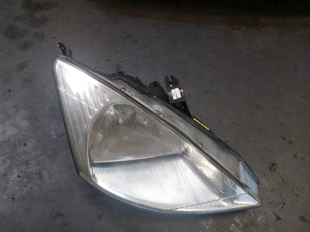 фото №16, Kompletny перед капот бампер лампы focus mk1 p8