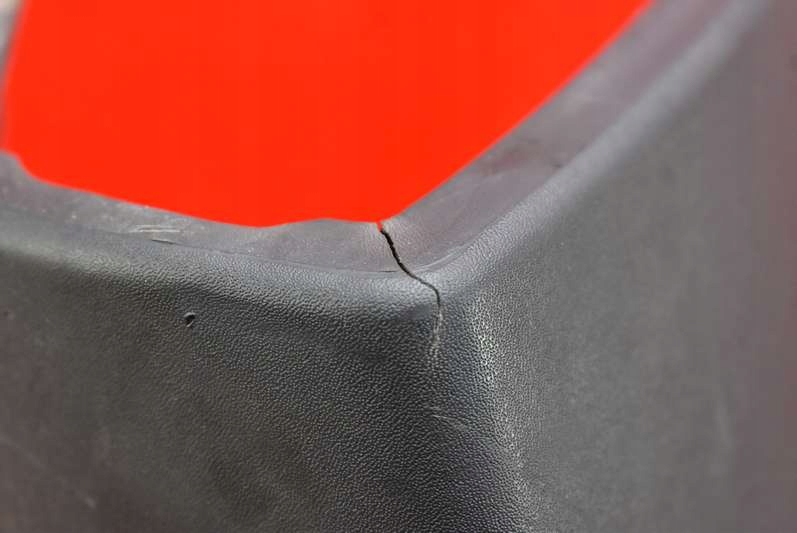 фото №8, Бампер задняя задний правый уголок чёрный 91166147 opel vivaro 1 i 02-06