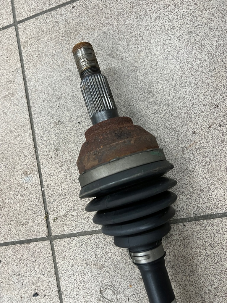 Купити Tesla model y awd привідний вал перед передня p1188115-99-a yf