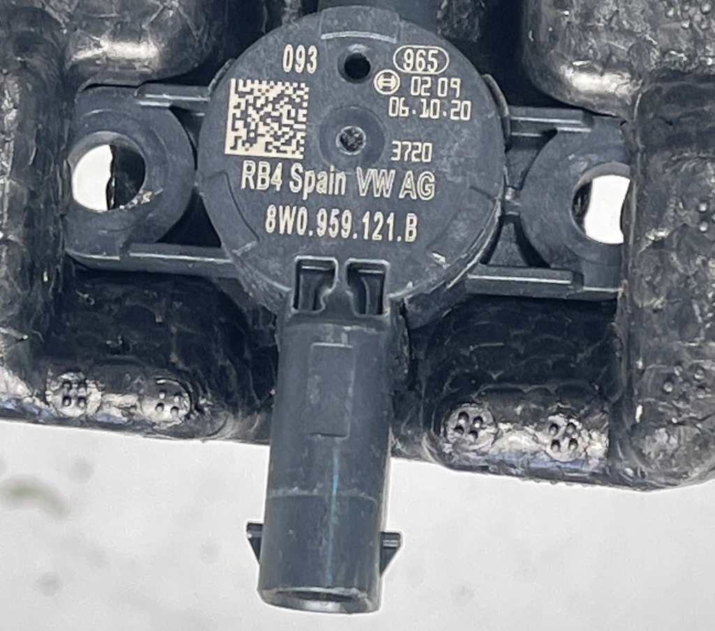 Новая  оригинальные вкладка с пена бампера абсорбер audi q5 8w0807550aa Доставка