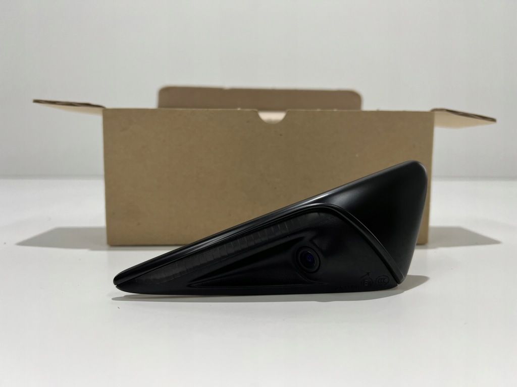 фото №1, Поворотник правый камера tesla 3 y новый оригинал