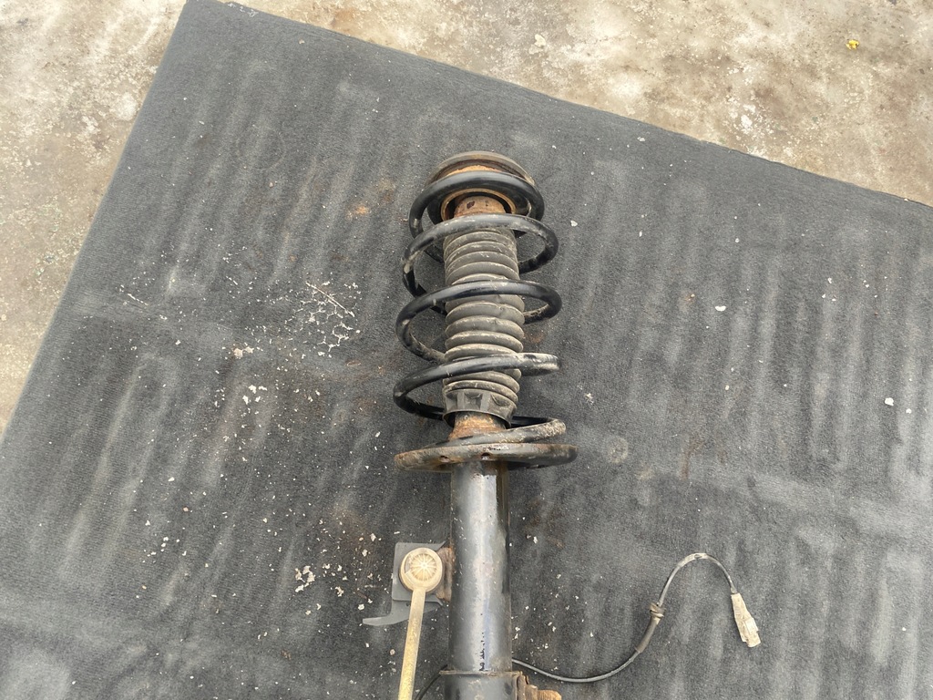 фото №9, Citroen berlingo iii амортизатор поворотный кулак левый перед