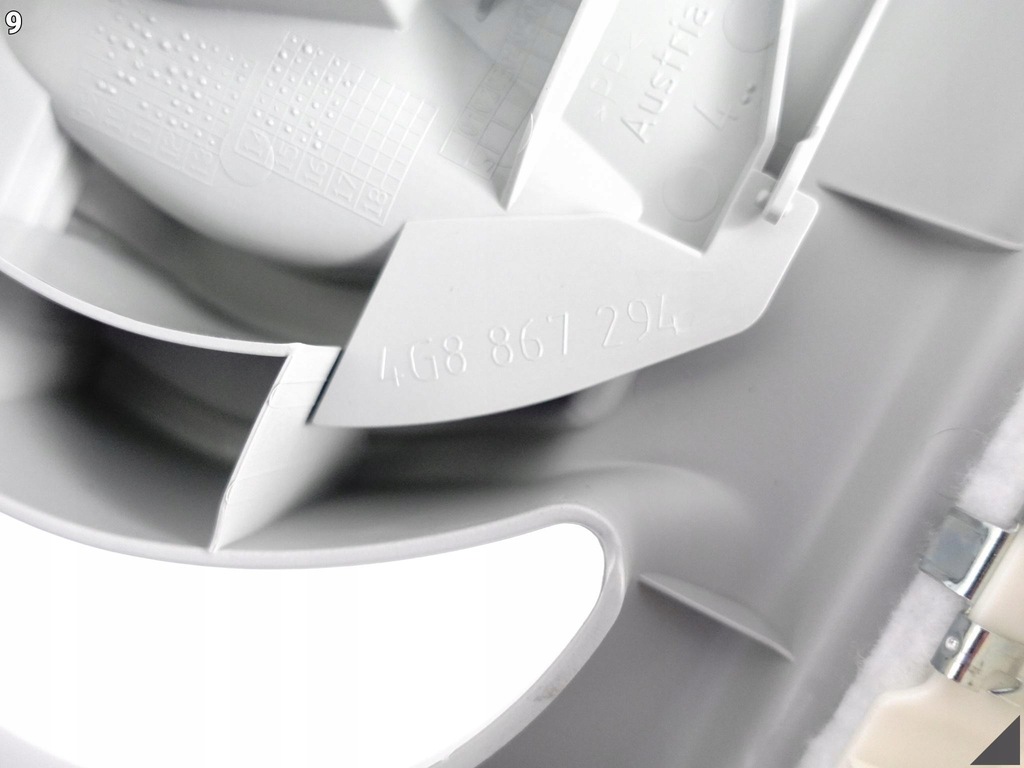 фото №10, Audi a6 s6 4g0 lift 10-18 обивка защита обшивка правого стойка b решётка