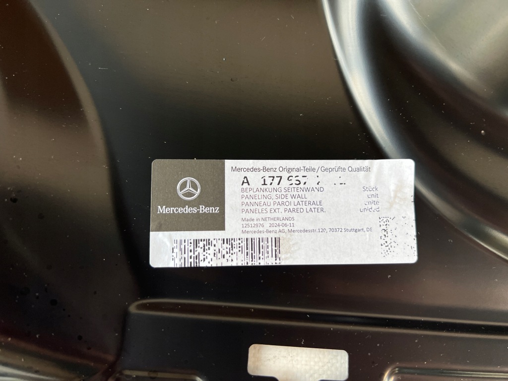 Поріг стійку  обшивка праве mercedes a-klasa a1776374301 Ціна