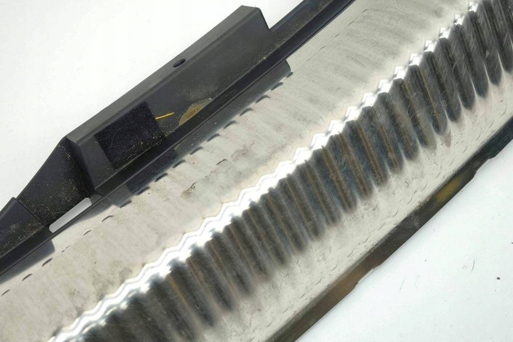 фото №10, Защита замка крышки audi a4 avant 8w5, b9 8w9864513 2.0l дизель 2017