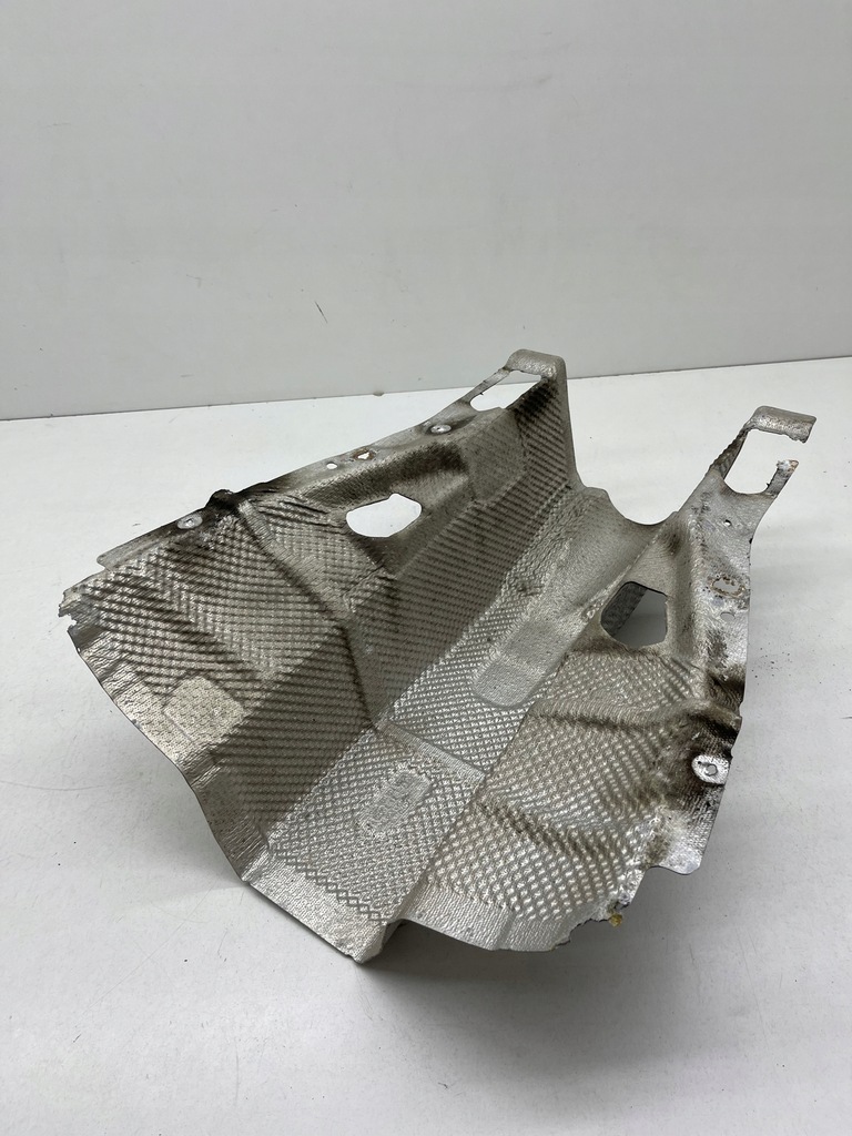 фото №10, Audi a7 a6 c7 защита тепловая туннель среднего коробки