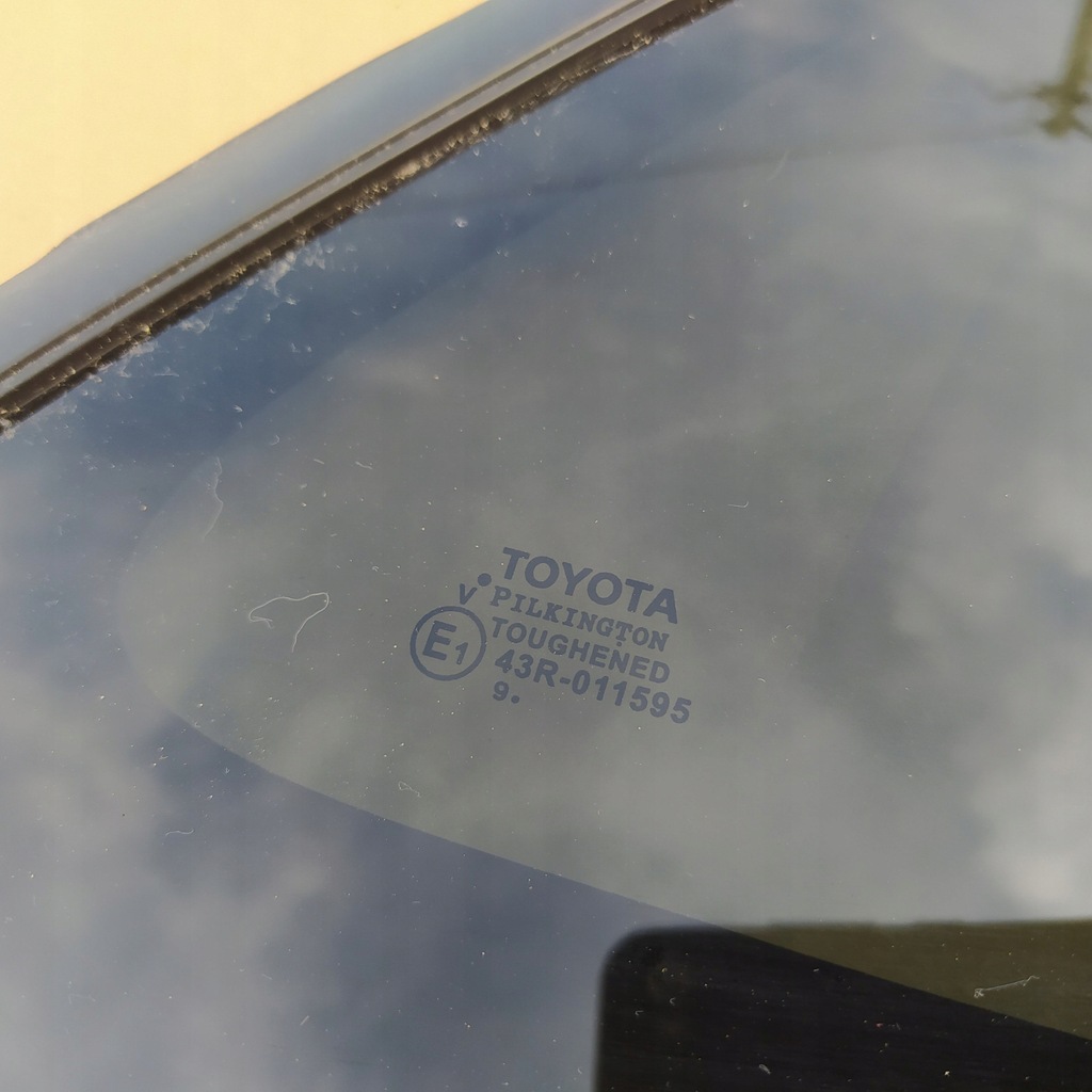 фото №6, Toyota corolla e21 скло кузовна правий задня задня