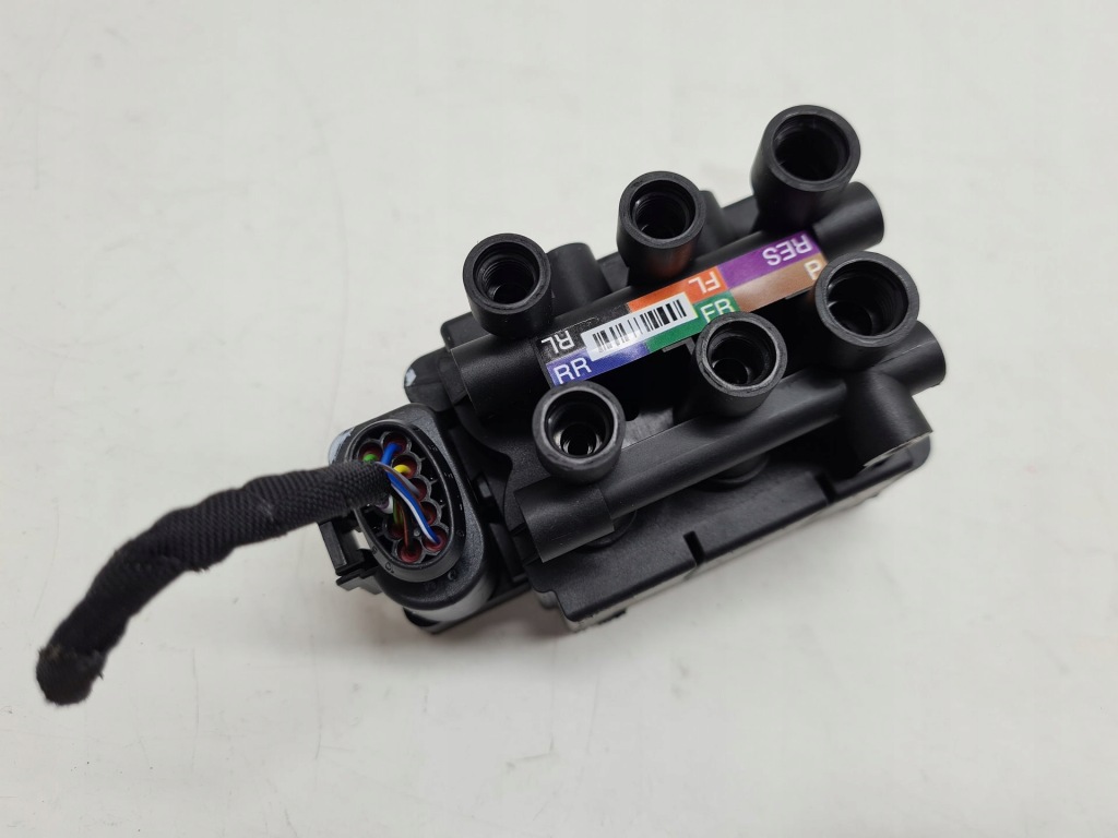 Купити Audi q5 клапани розподільник 80a616013