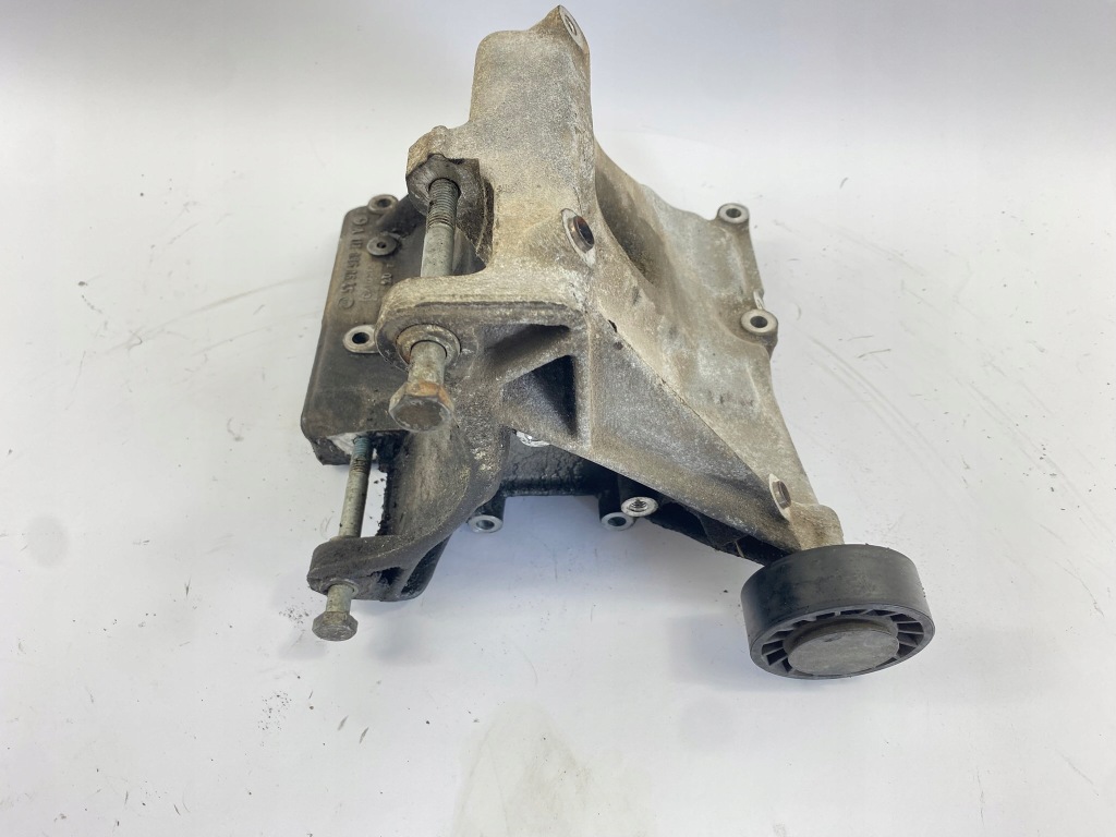 Кронштейн кронштейн кронштейн двигателя mercedes c klasa w203 2.0 200 1110960645 с Разборки