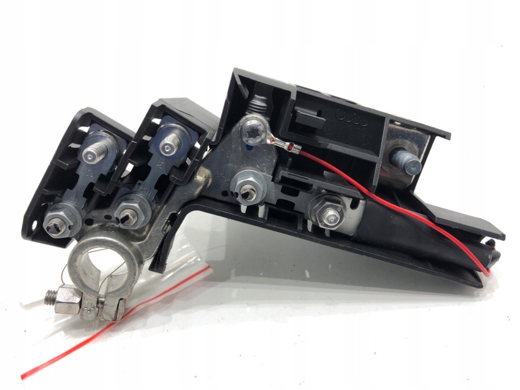 фото №1, Клемма plus vw arteon 8s0915459 2.0 320km шланг аккумулятор