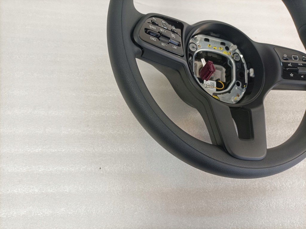 фото №10, Mercedes 907 910 воздуховод лепестки переключения