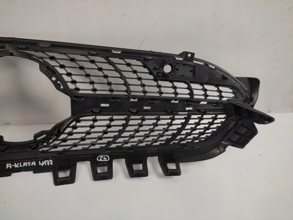 Mercedes a-klasa w177 решётка радиатора решётка радиатора радиатора 2018- Киев