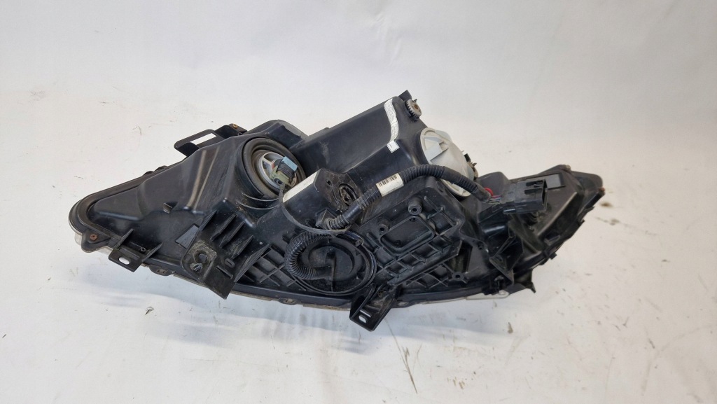 Фара лампа передняя правая противотуманная фара saab 94x 9-4x 15890936 Недорого