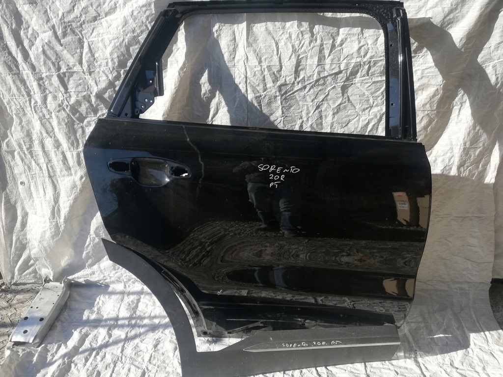 фото №1, Kia sorento 19- дверь задняя задние правое