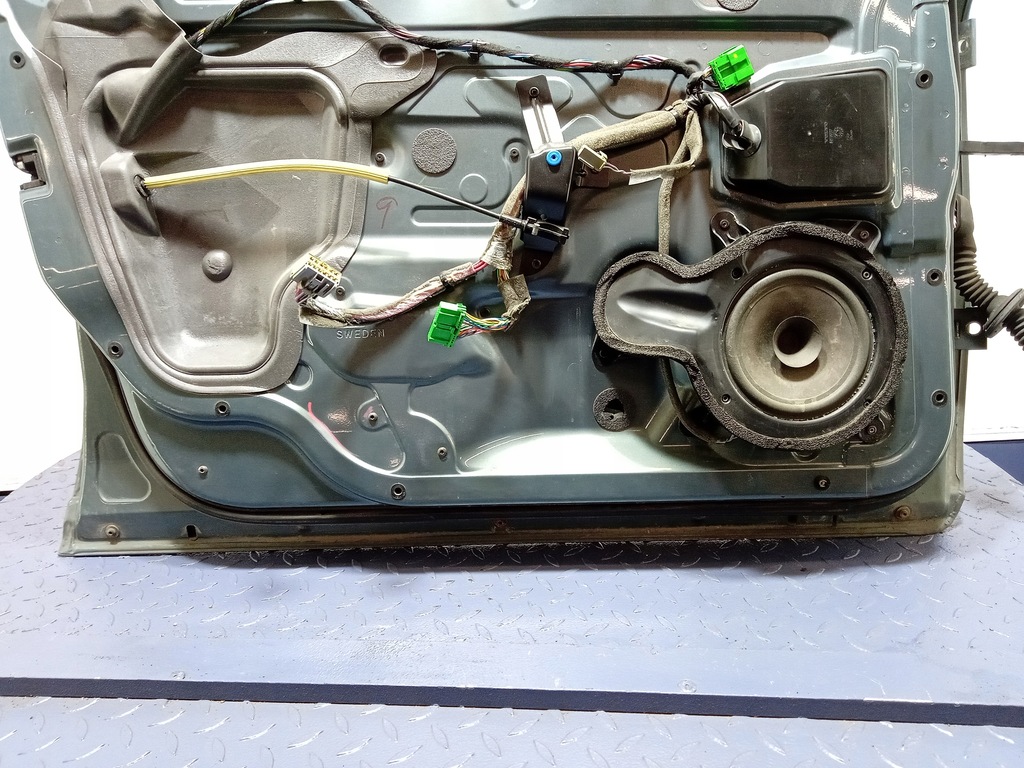 фото №3, Volvo s60 i дверь перед левая 01 mistral green