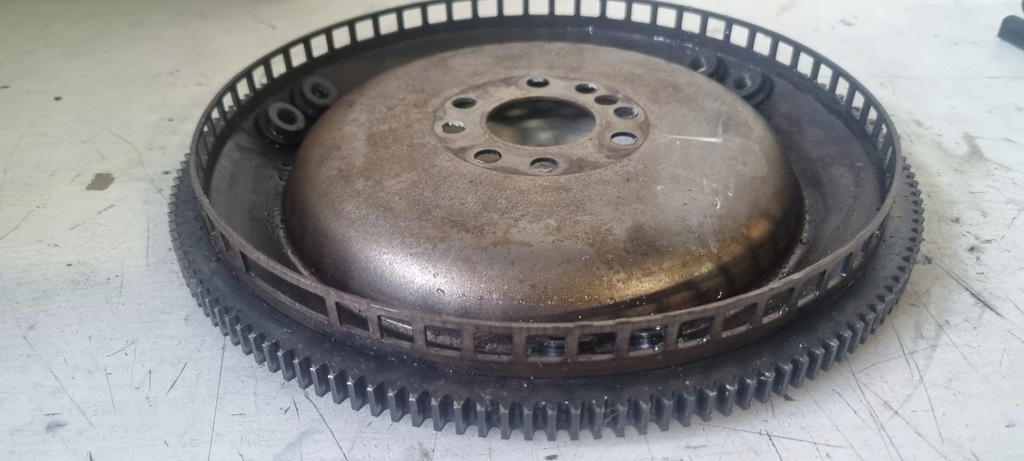 фото №7, Mercedes w 164 3.0 колесо маховик